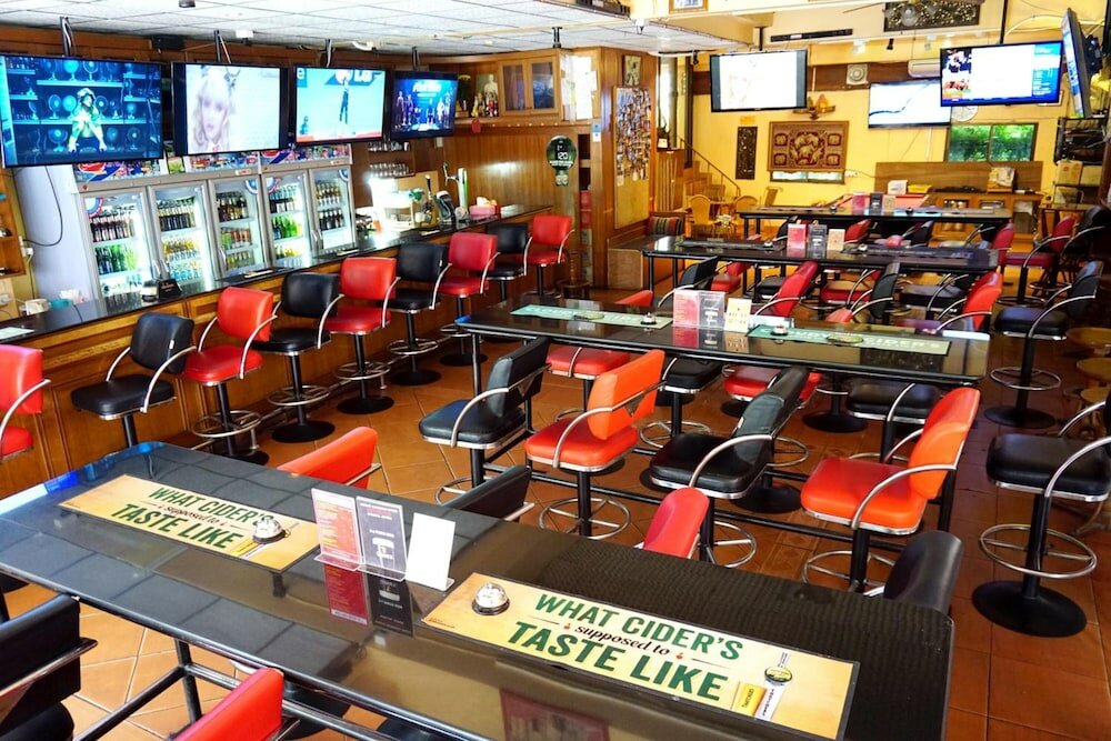 Фото Metro Apartments