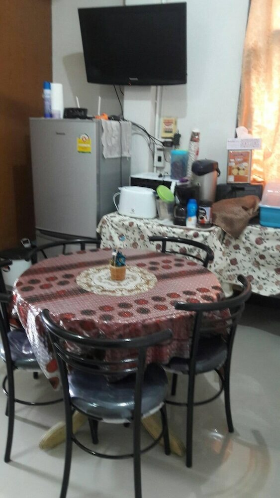 Фото Danee Hostel