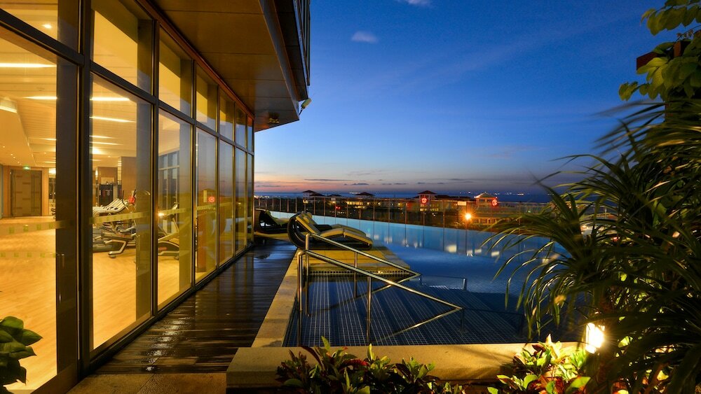 Фото Holiday Inn Haikou West Coast