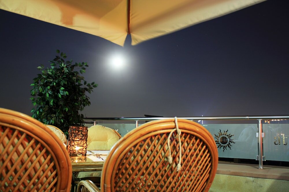 Фото Atropat Hotel