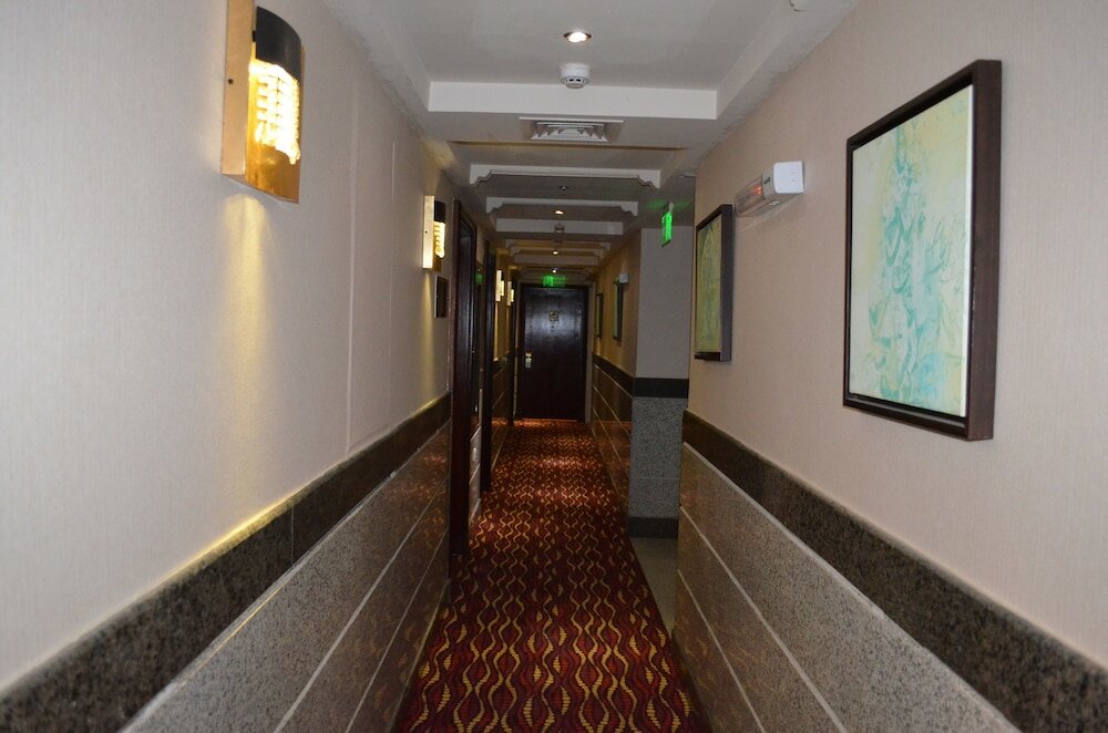 Фото Rotana Al Mesk Hotel