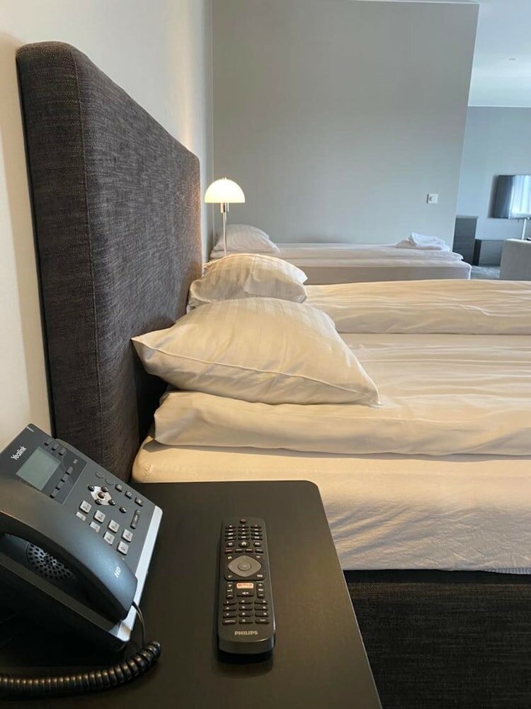 Фото Konvin Hotel by Reykjavik Keflavik Airport