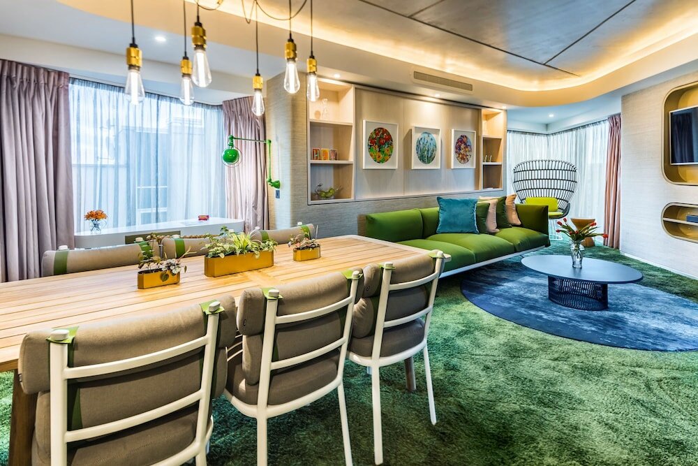 Фото nhow London