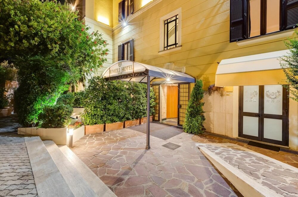 Фото Romoli Hotel