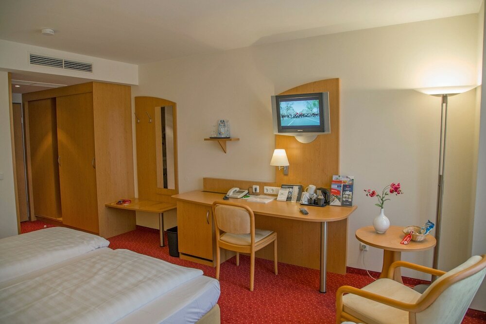 Фото Hotel Alarun