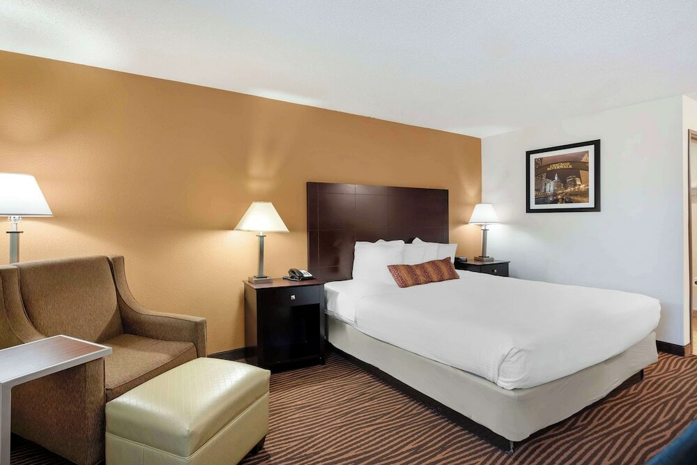 Фото Best Western Des Plaines Inn