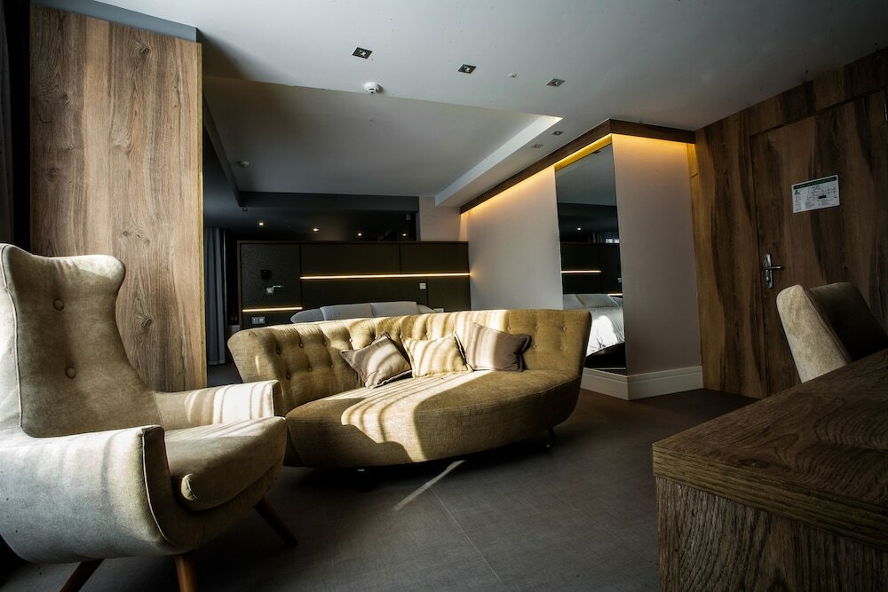 Фото Hotel SPA Ciudad de Binefar