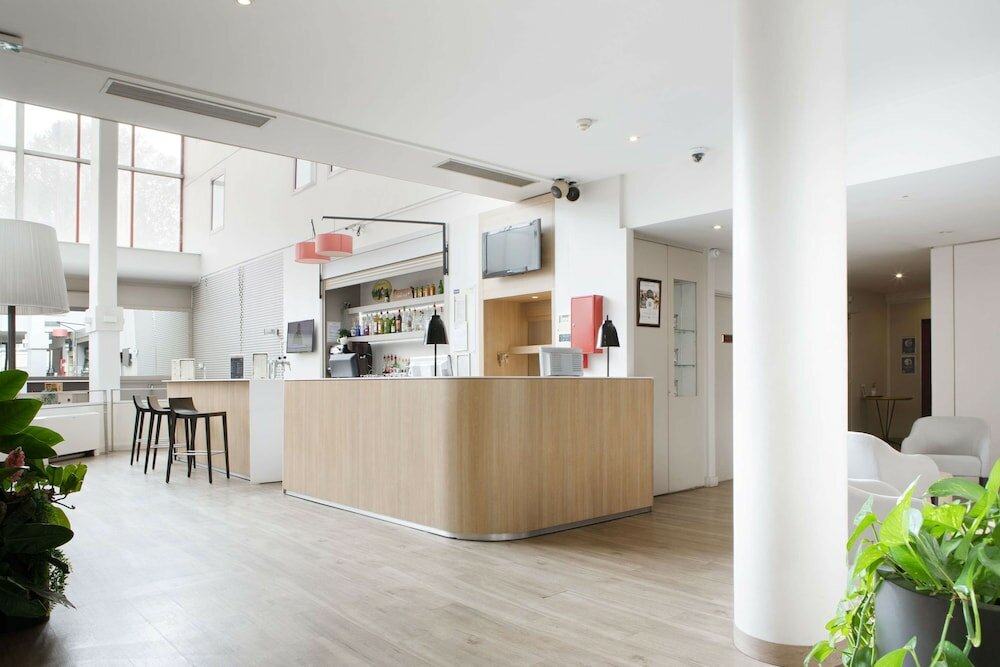 Фото Hotel Kyriad Paris Est - Bois De Vincennes