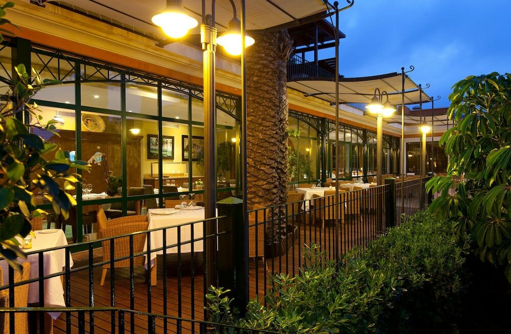 Фото Hotel Les Rotes