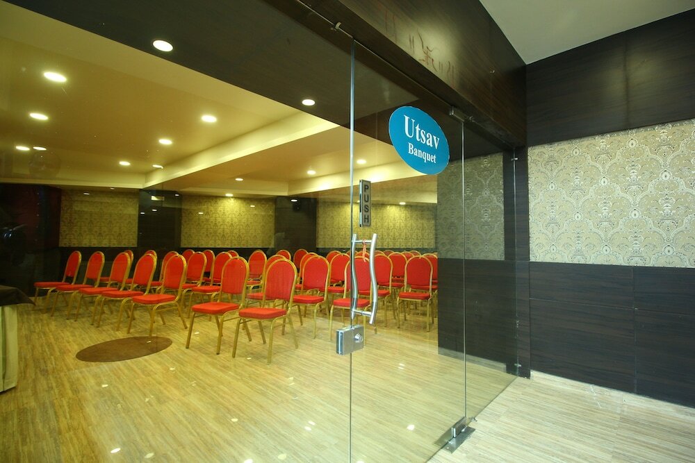 Фото Hotel Surat