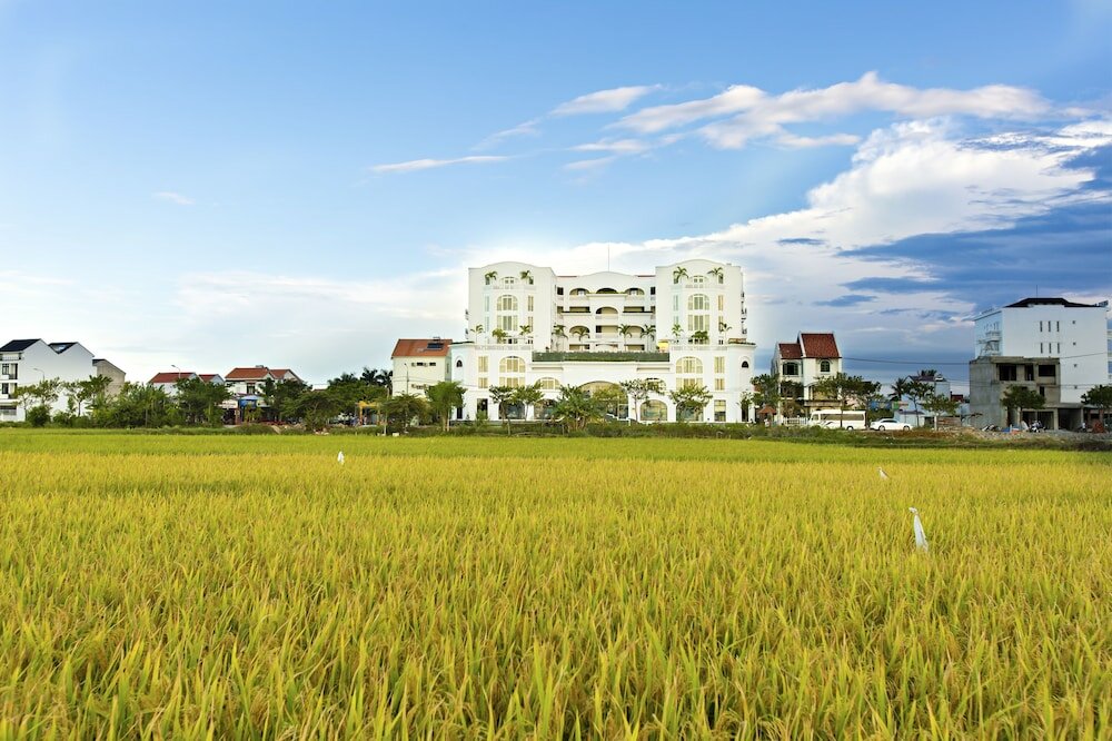 Фото Lasenta Boutique Hotel Hoian