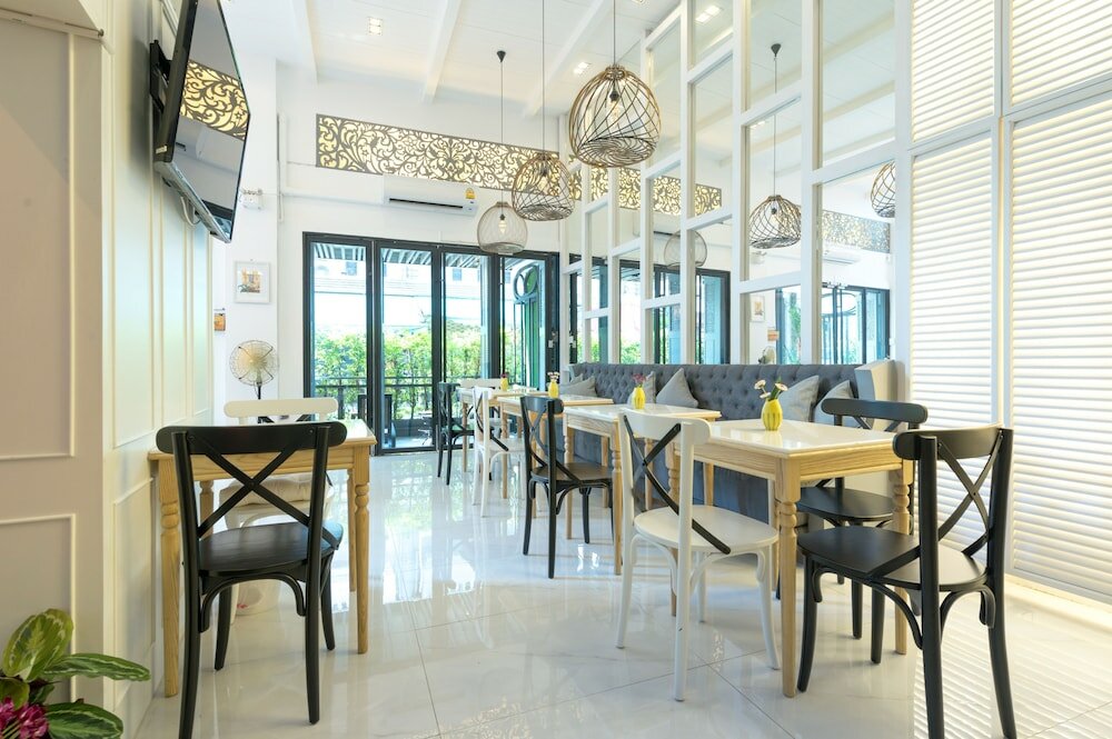 Фото White Ivory Bed & Breakfast