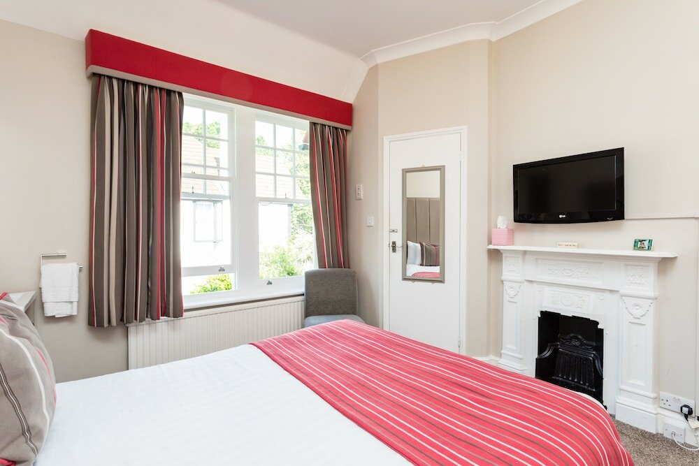 Фото The Lawn Guest House