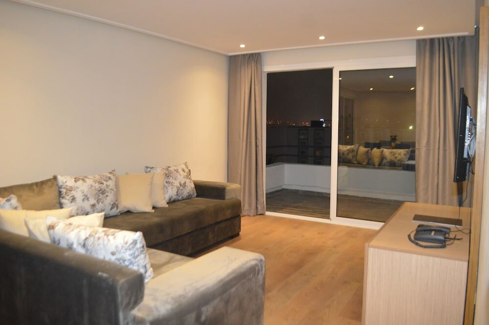 Фото Anezi Tower Hotel