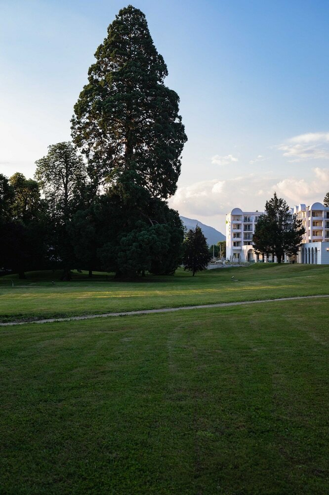 Фото Mercure Hotel & SPA Aix-les-Bains Domaine Marlioz