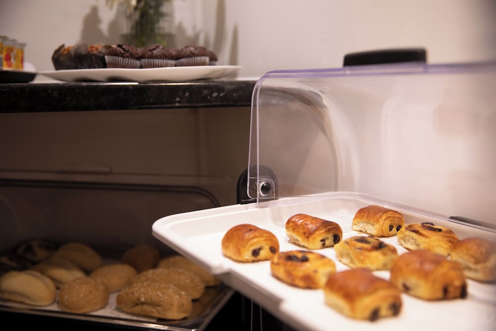 Фото Duke of Leinster Hotel