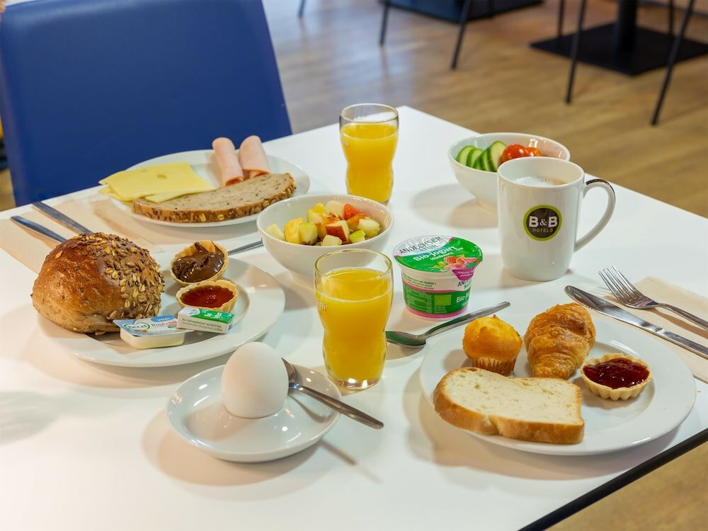 Фото B&b Hotel Düsseldorf-City