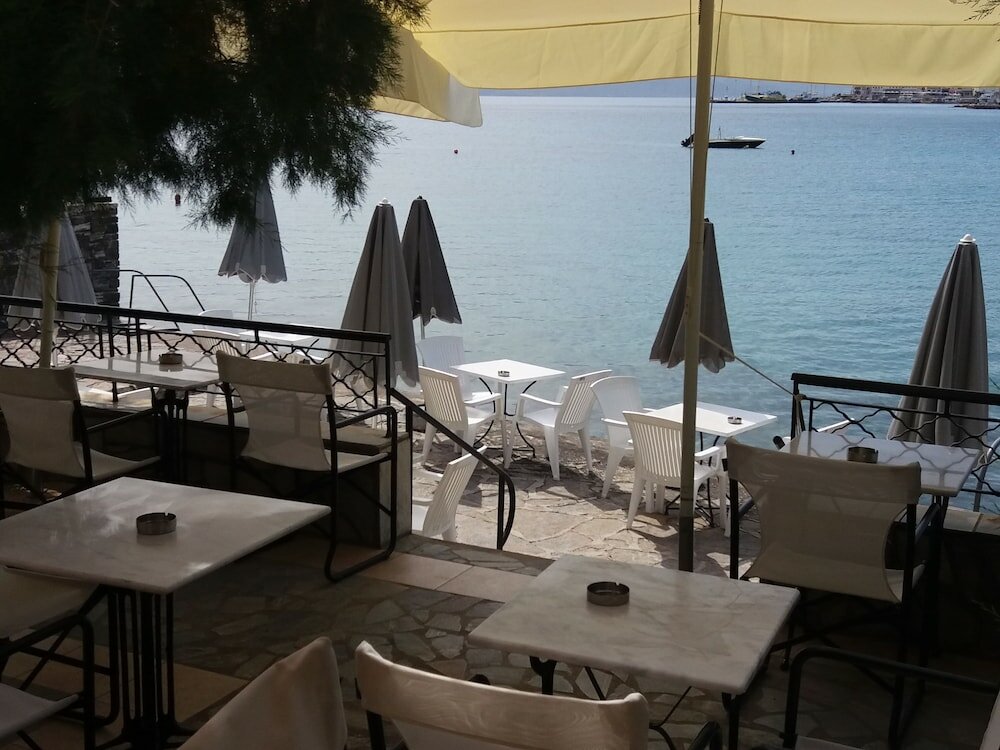 Фото Hotel Polydoros