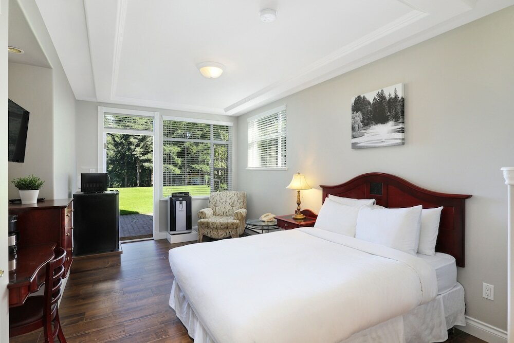 Фото Crown Isle Resort and Golf Community