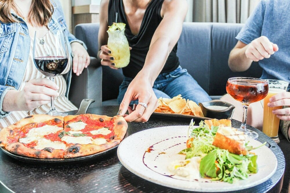 Фото Renaissance Boston Waterfront Hotel