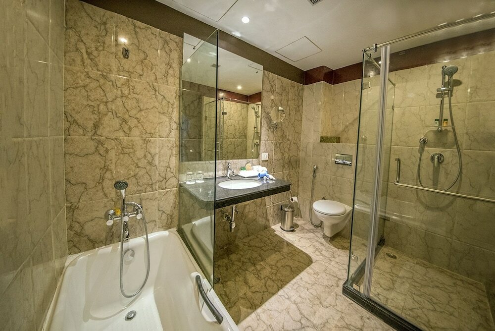 Фото The Fern Residency Kolkata