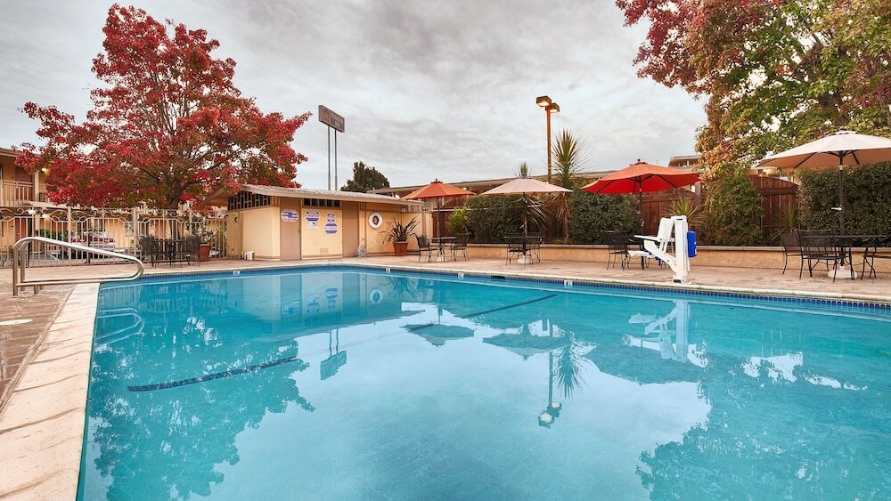 Фото Best Western Petaluma Inn