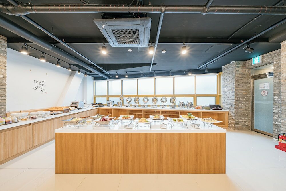 Фото Kenny Stay Jeju Seoguipo-Hotel Kenny