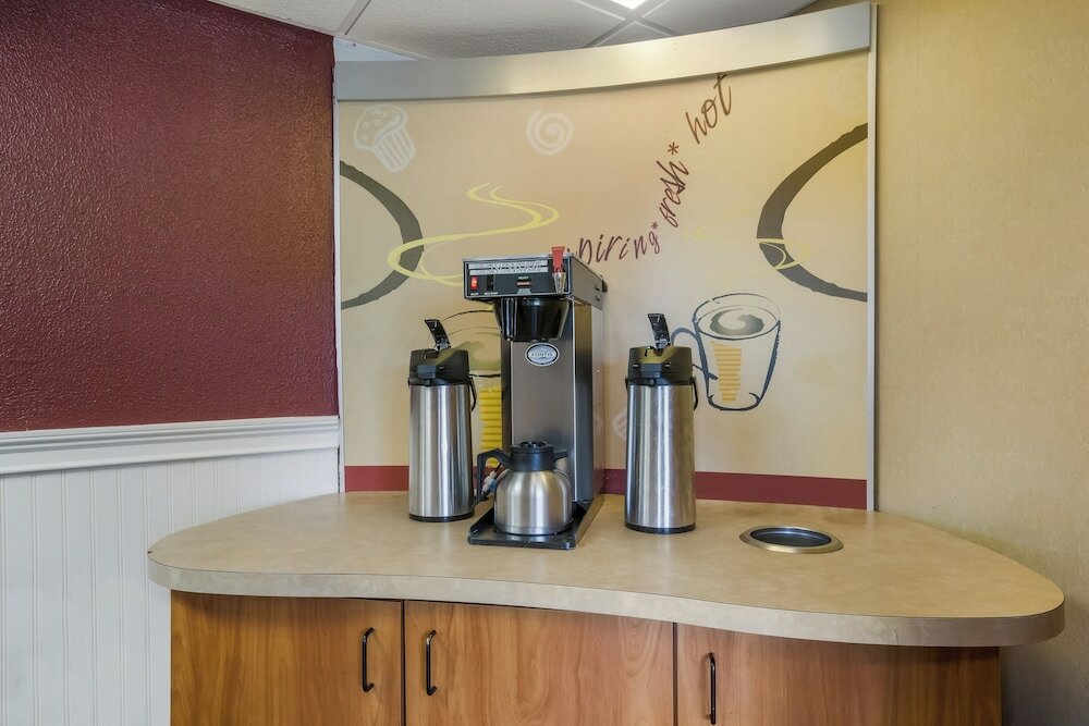 Фото Red Roof Inn Atlanta South - Morrow