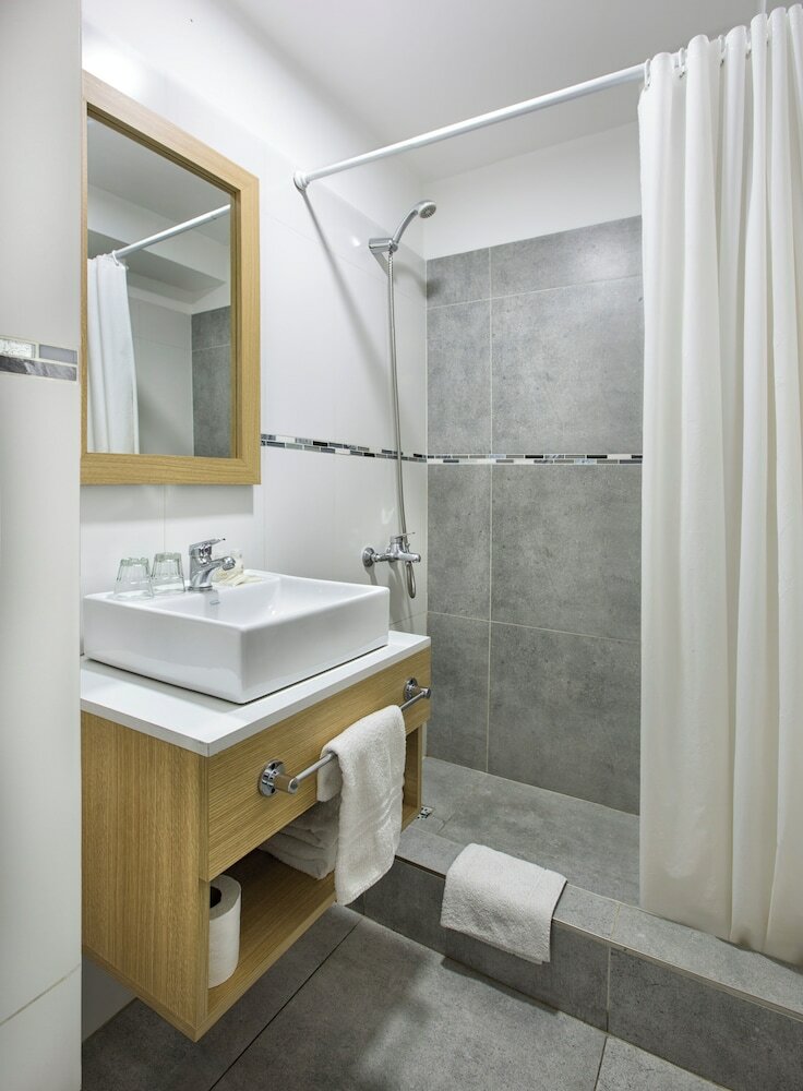 Фото Embajador Hotel