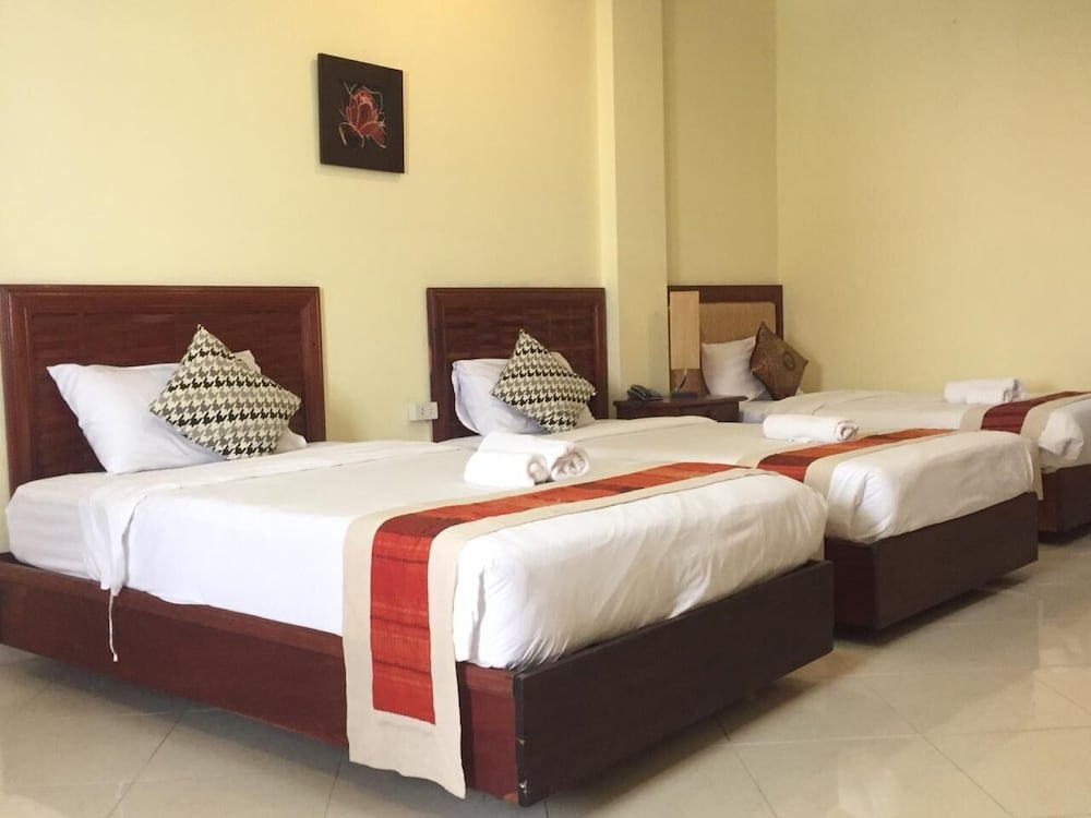 Фото New Rose Boutique Hotel