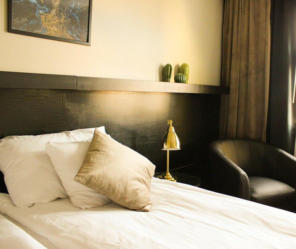 Фото Kumla Hotel