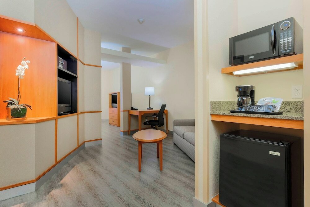 Фото Fairfield Inn & Suites Temecula by Marriott