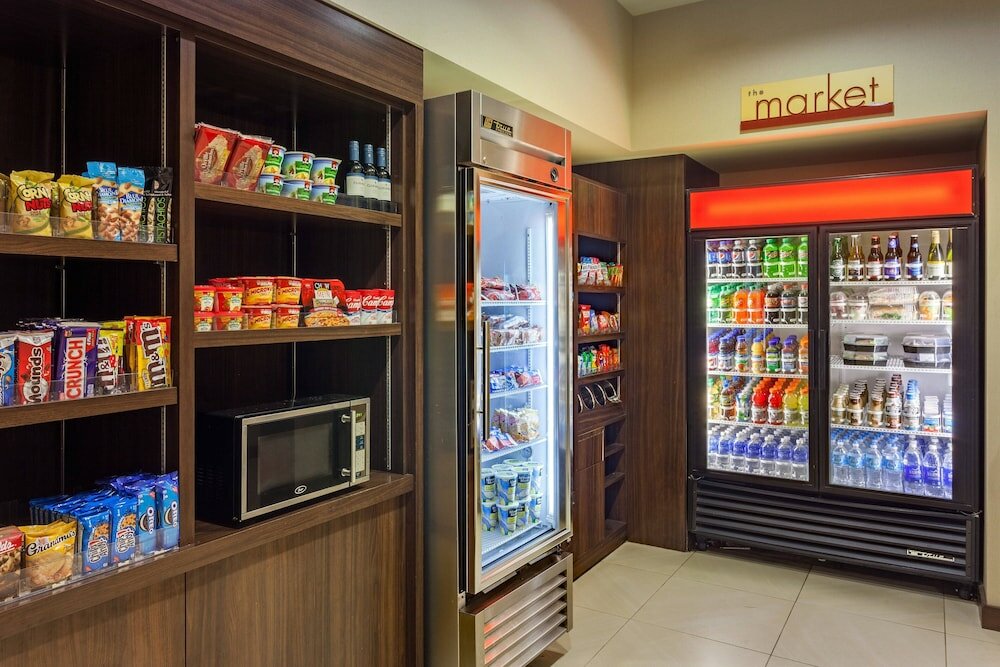 Фото Courtyard by Marriott Miami Airport