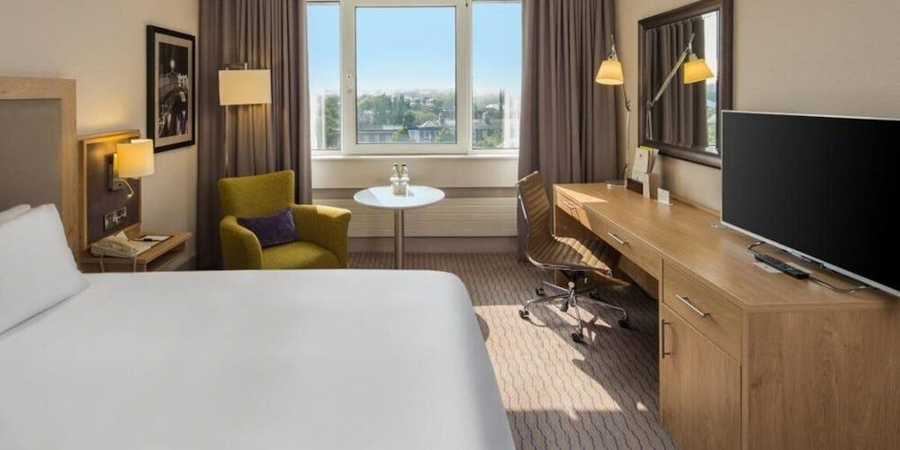 Фото Clayton Hotel Burlington Road