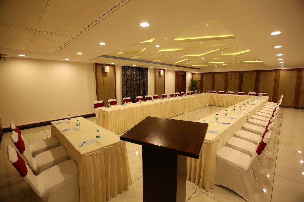 Фото West Fort Hotel