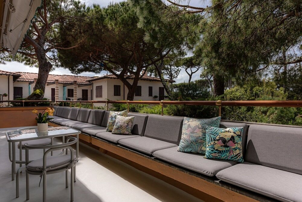 Фото Augustus Hotel & Resort