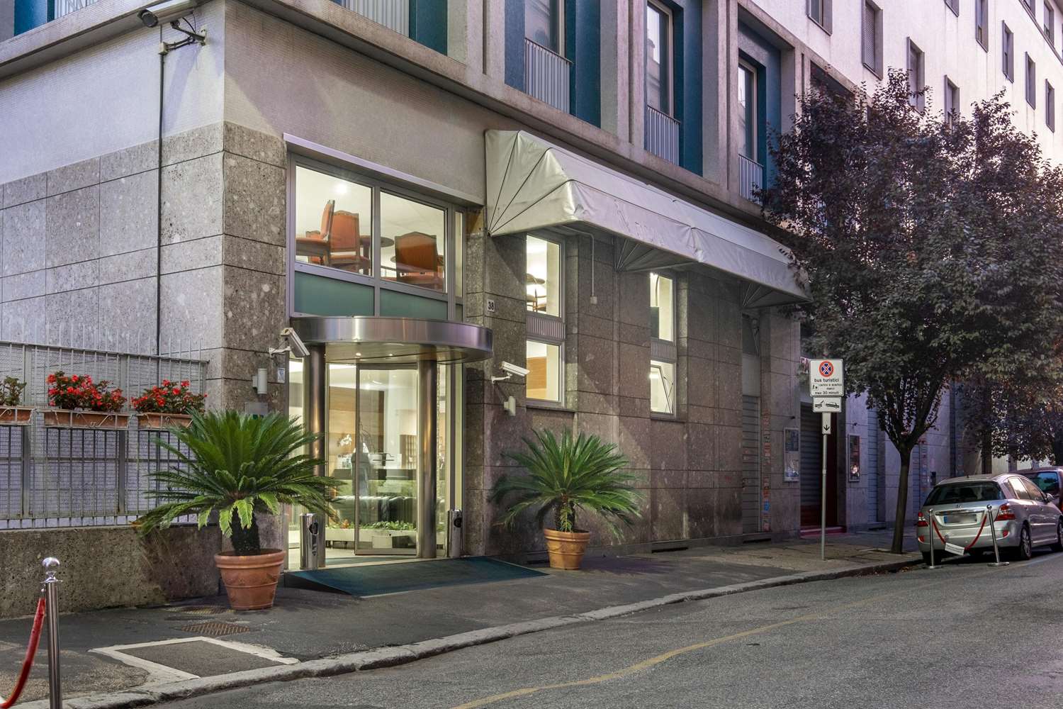 Фото Quality Hotel Nova Domus