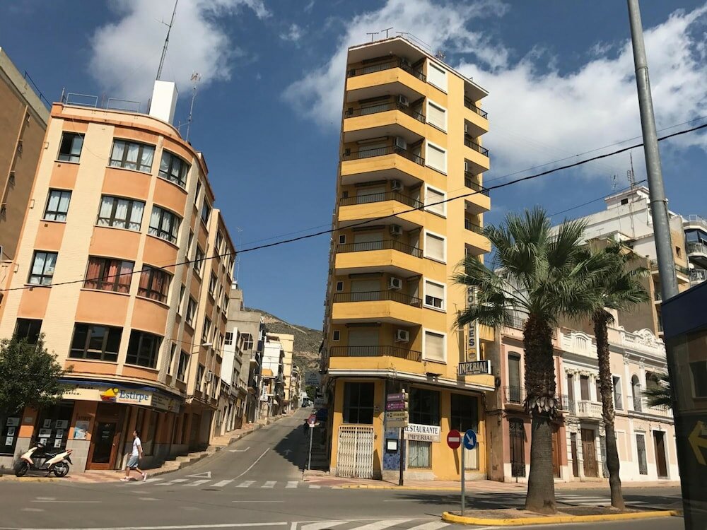 Фото отеля 1