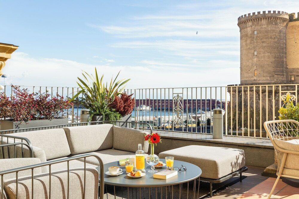 Фото Mercure Napoli Centro Angioino