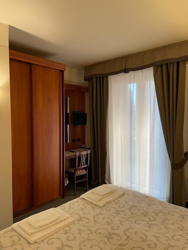 Фото Hotel Arcadia