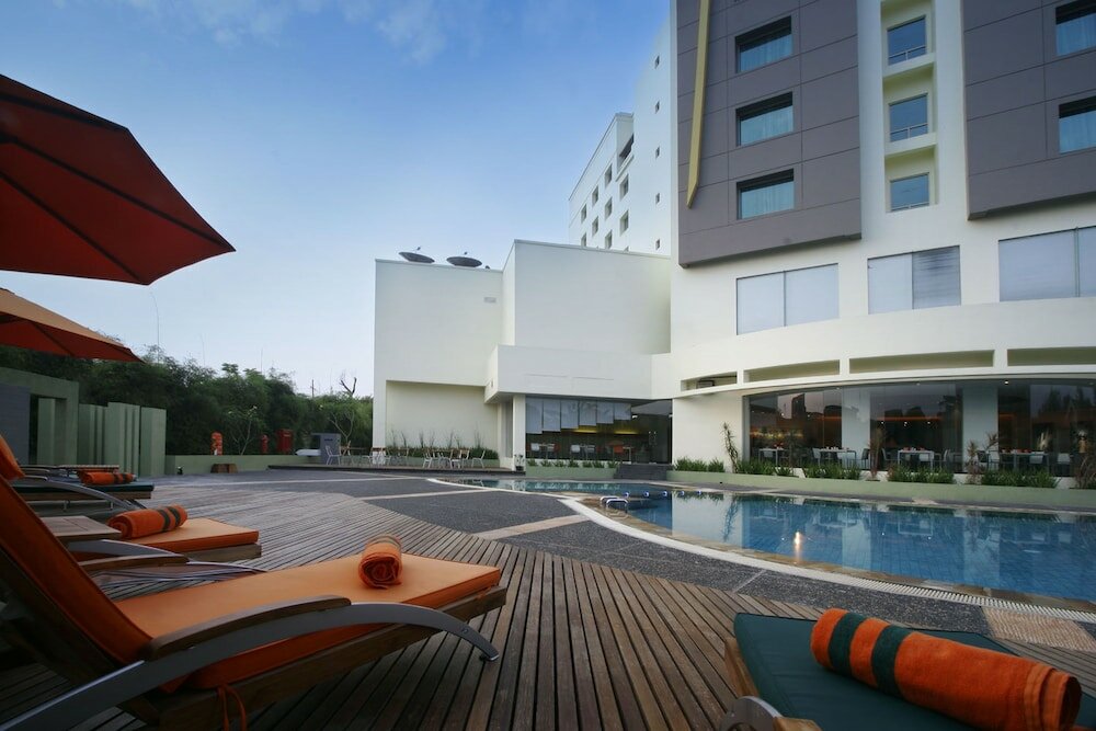 Фото Harris Hotel Tebet Jakarta