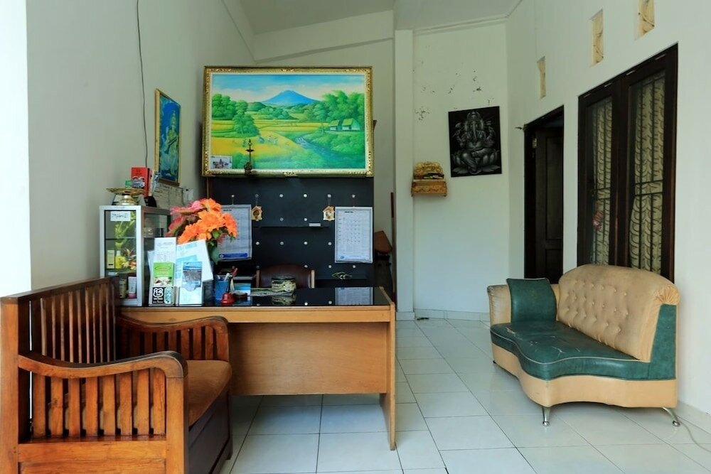 Фото Seminyak Point Guest House