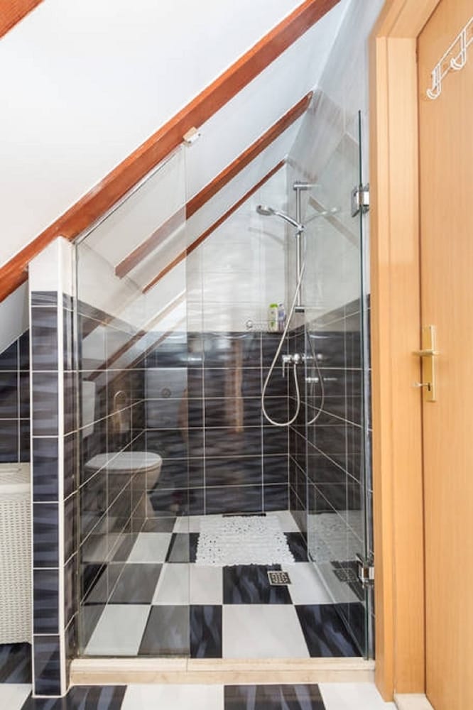 Фото Peruzovic Rooms & Apartments