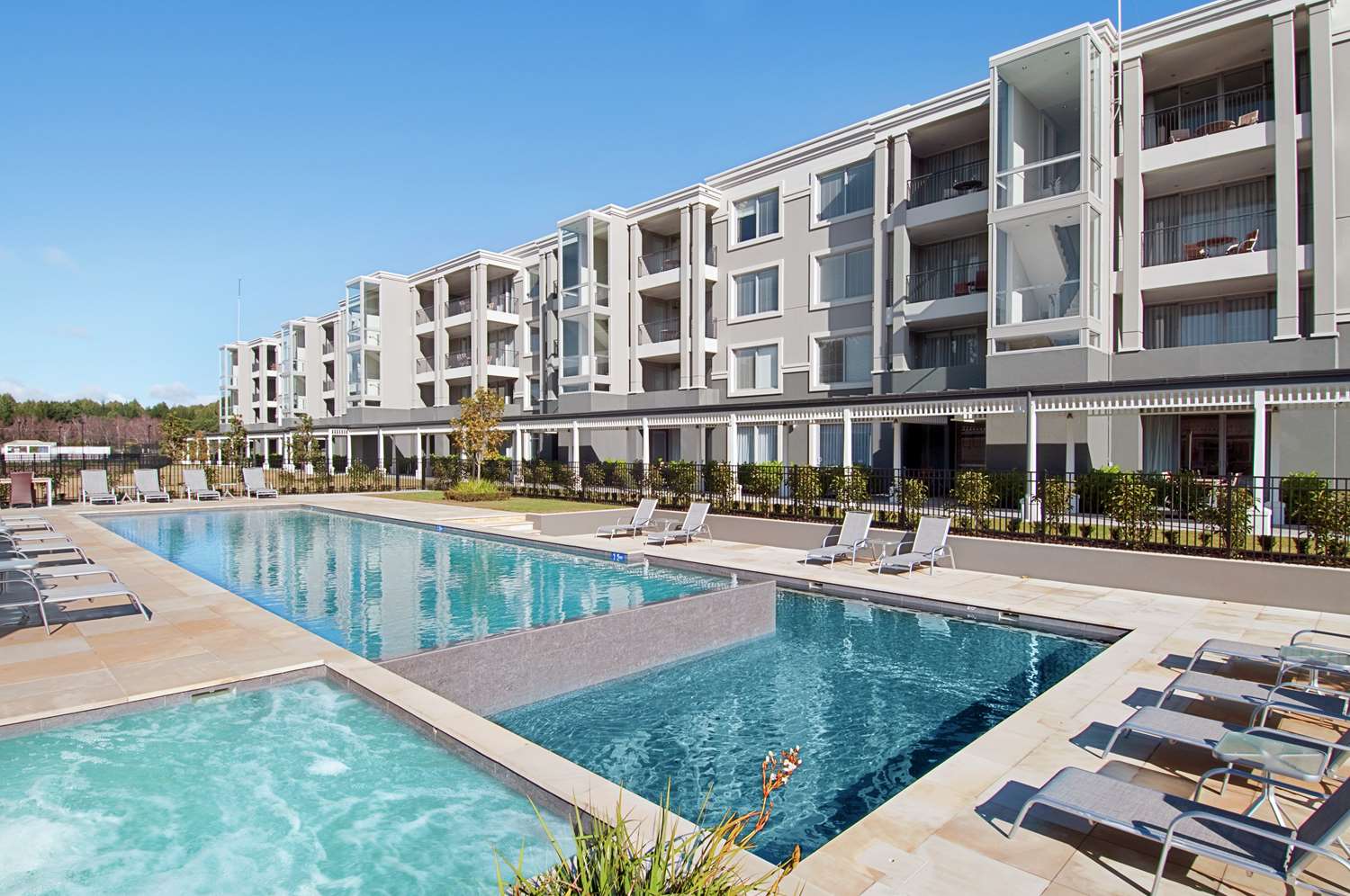 Фото Hilton Lake Taupo