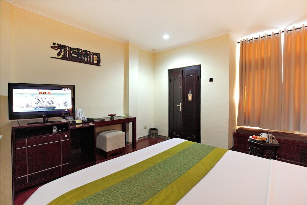 Фото Adi Dharma Hotel Legian