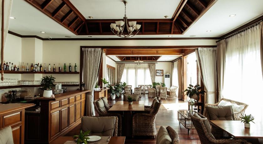 Фото Athena Hotel