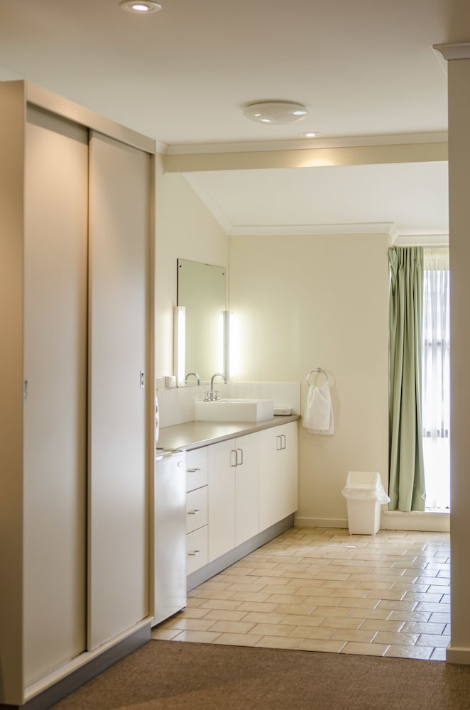 Фото McLaren Vale Motel & Apartments