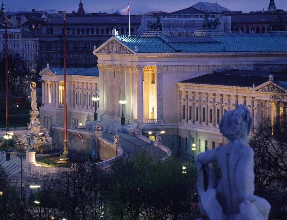 Фото Hotel Alpha Wien