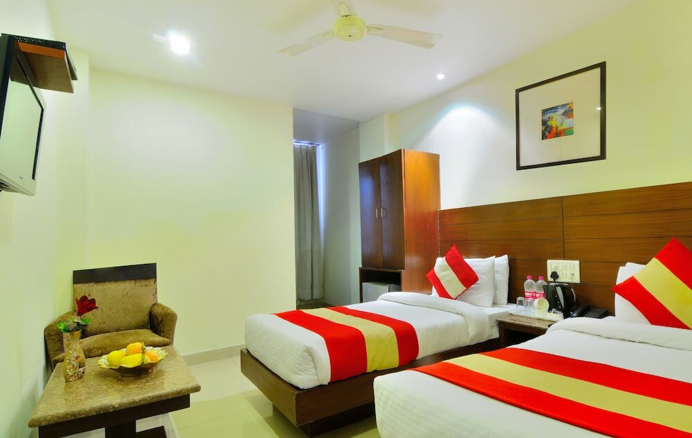 Фото Hotel The Raj, New Delhi