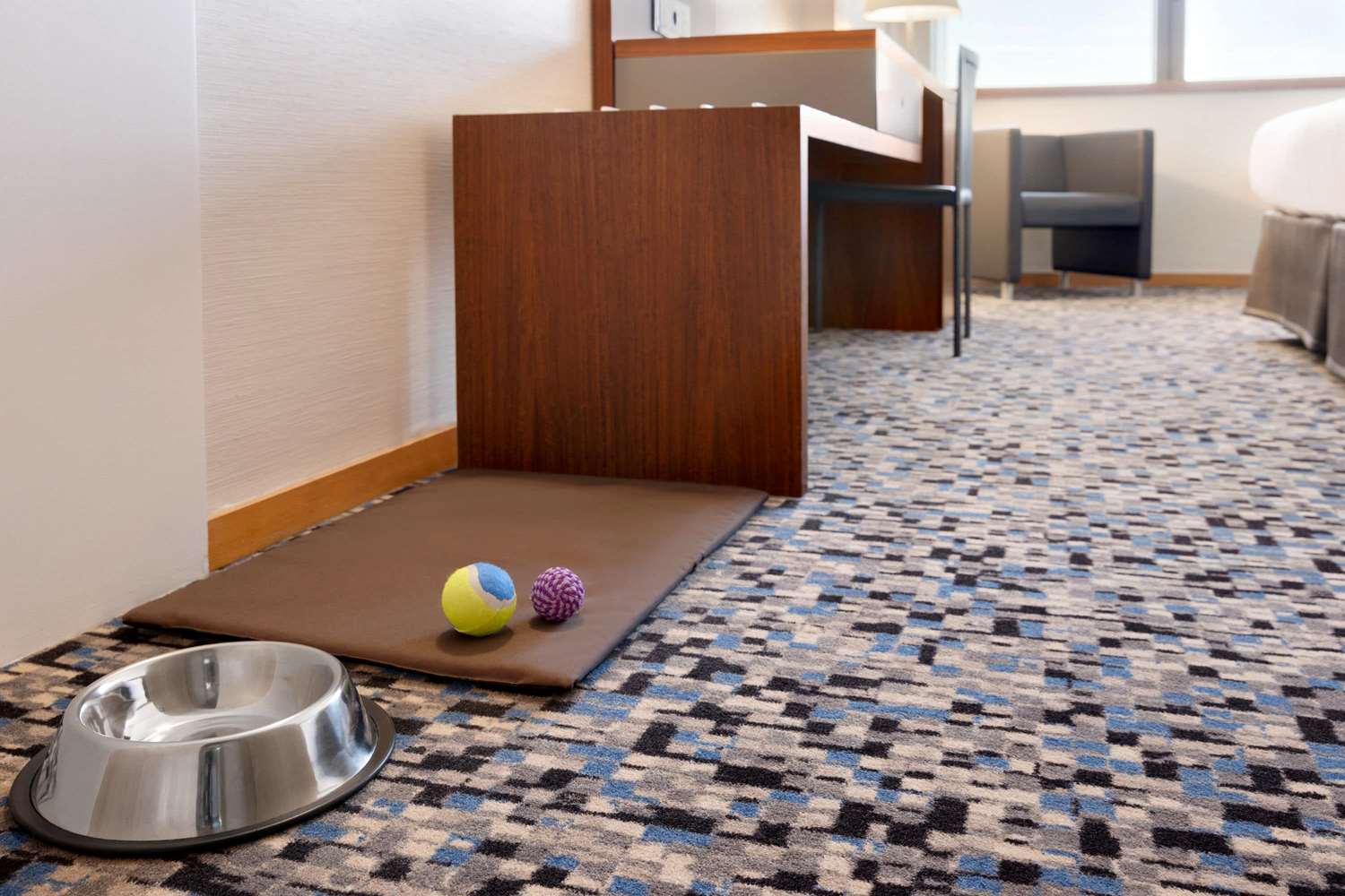 Фото Ramada by Wyndham Lisbon